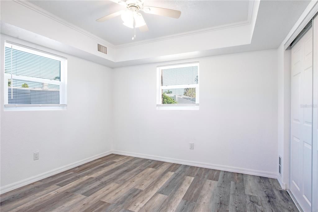 En Venta: $1,149,900 (12 camas, 0 baños, 2100 Pies cuadrados)