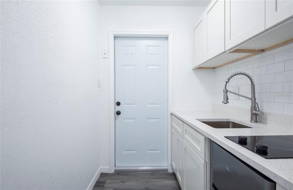 En Venta: $1,149,900 (12 camas, 0 baños, 2100 Pies cuadrados)