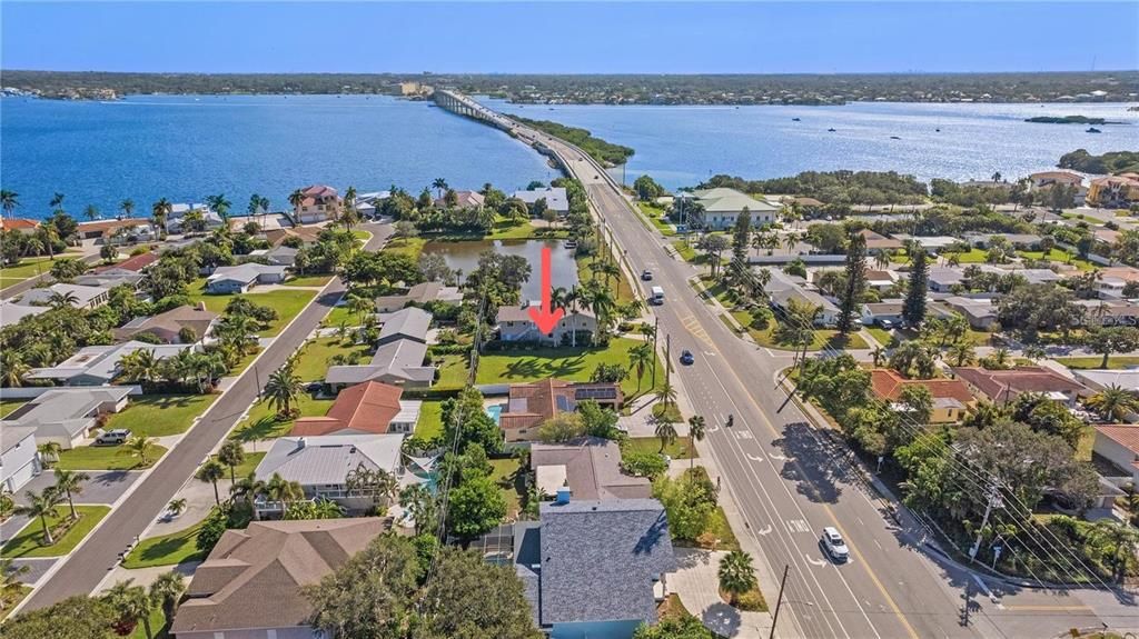 待售: $482,000 (0.18 acres)