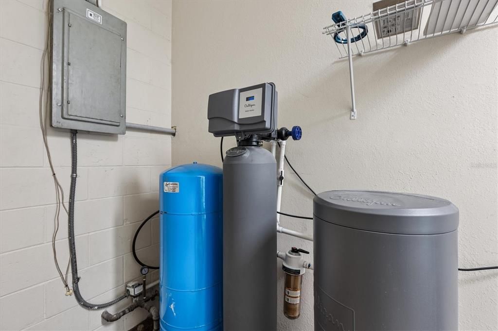 На продажу: $410,000 (3 спален, 2 ванн, 1965 Квадратных фут)