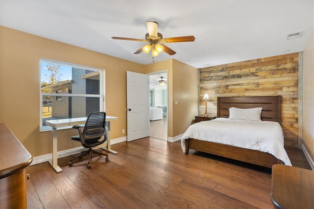 На продажу: $410,000 (3 спален, 2 ванн, 1965 Квадратных фут)