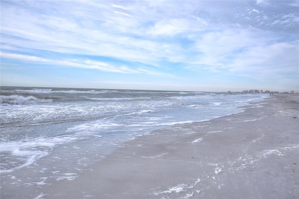 En Venta: $1,275,000 (2 camas, 2 baños, 1880 Pies cuadrados)