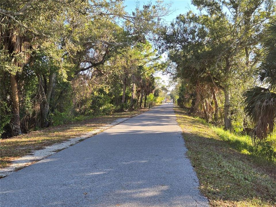 На продажу: $150,000 (0.13 acres)