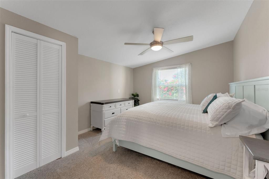 待售: $498,000 (3 贝兹, 2 浴室, 2201 平方英尺)