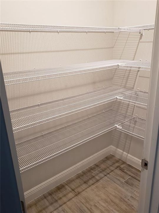 For Rent: $3,000 (3 beds, 2 baths, 2281 Square Feet)