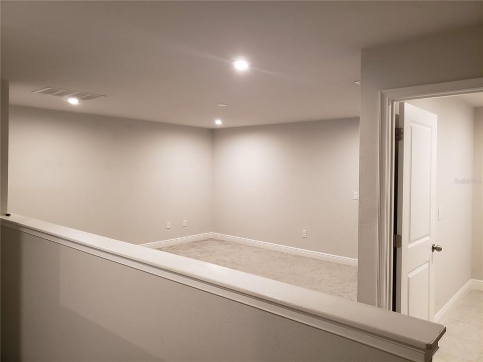 For Rent: $3,000 (3 beds, 2 baths, 2281 Square Feet)