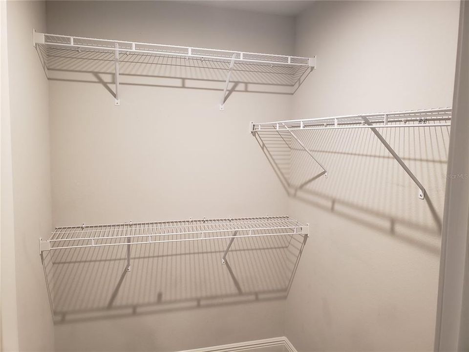 For Rent: $3,000 (3 beds, 2 baths, 2281 Square Feet)