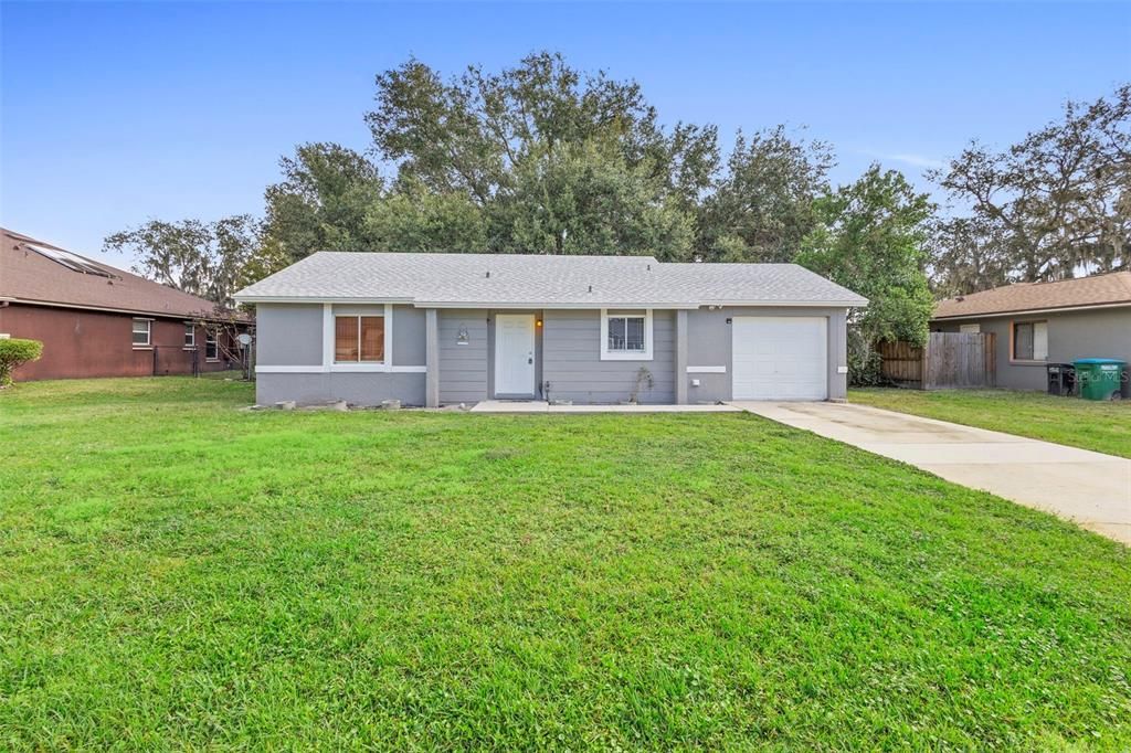 待售: $240,000 (3 贝兹, 1 浴室, 1228 平方英尺)