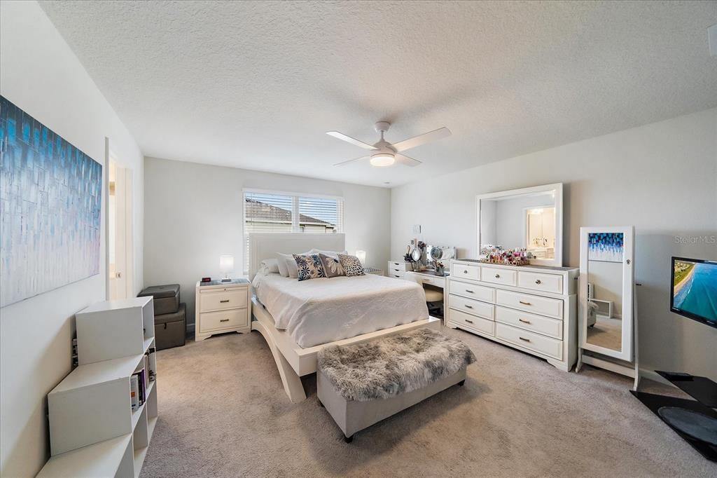 待售: $529,000 (5 贝兹, 3 浴室, 2356 平方英尺)