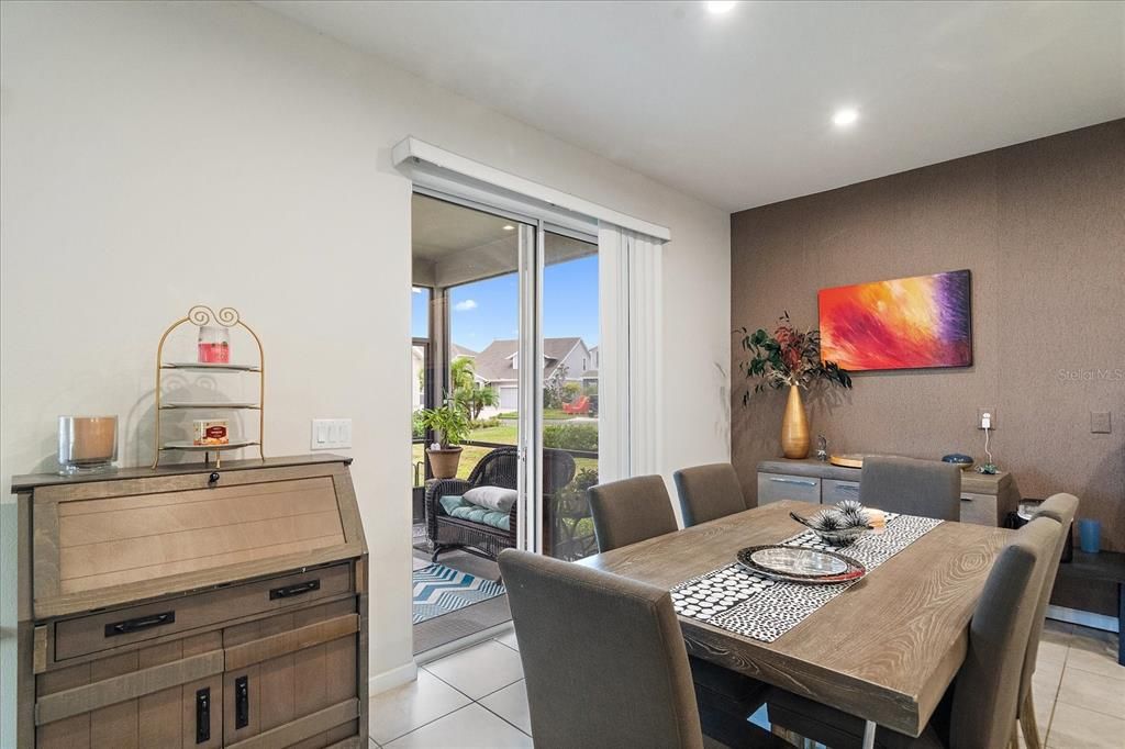 待售: $529,000 (5 贝兹, 3 浴室, 2356 平方英尺)