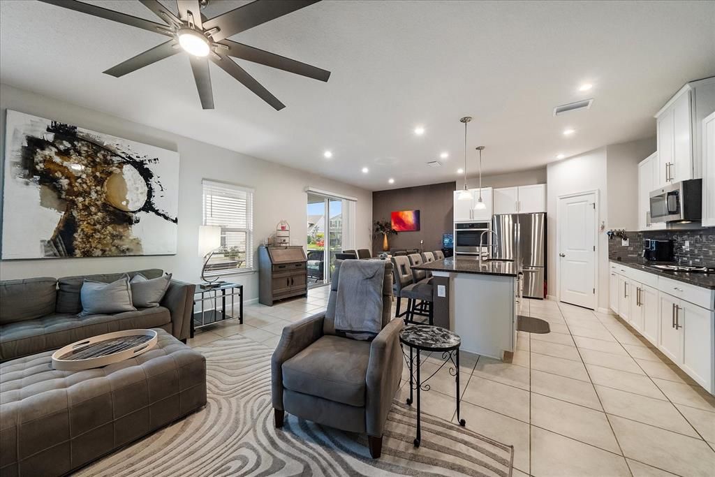 待售: $529,000 (5 贝兹, 3 浴室, 2356 平方英尺)