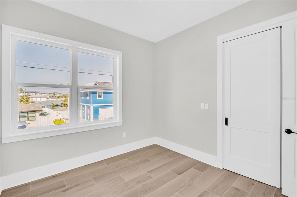 待售: $1,169,500 (3 贝兹, 3 浴室, 2200 平方英尺)