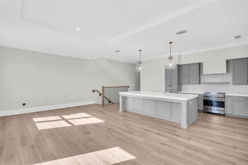 待售: $1,169,500 (3 贝兹, 3 浴室, 2200 平方英尺)