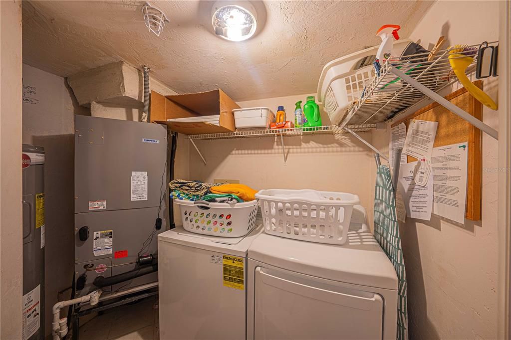 待售: $699,000 (3 贝兹, 3 浴室, 1810 平方英尺)