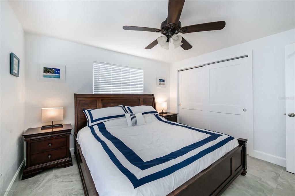 出租: $4,500 (3 贝兹, 2 浴室, 1896 平方英尺)