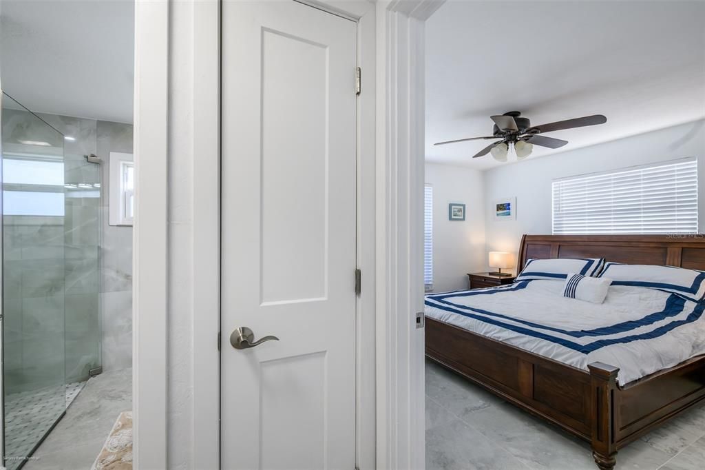 出租: $4,500 (3 贝兹, 2 浴室, 1896 平方英尺)