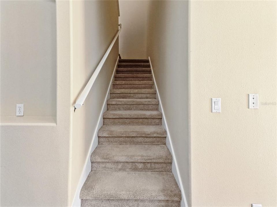 出租: $2,050 (3 贝兹, 2 浴室, 1376 平方英尺)