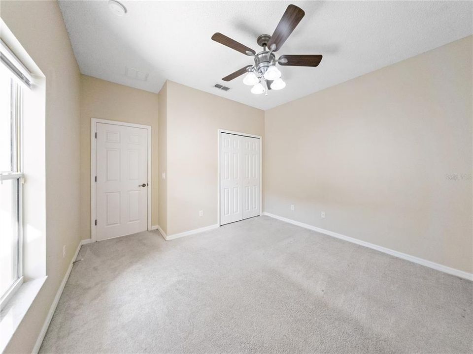 出租: $2,050 (3 贝兹, 2 浴室, 1376 平方英尺)