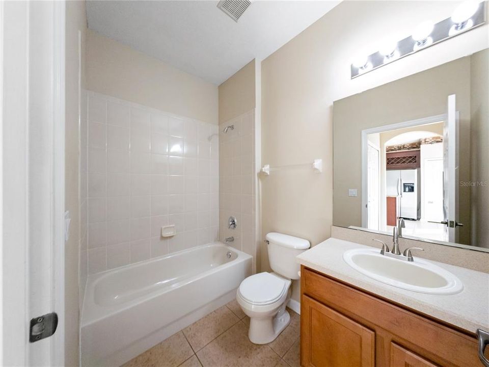 出租: $2,050 (3 贝兹, 2 浴室, 1376 平方英尺)