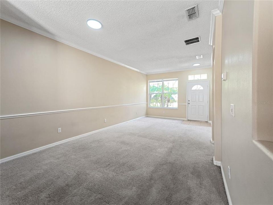 出租: $2,050 (3 贝兹, 2 浴室, 1376 平方英尺)