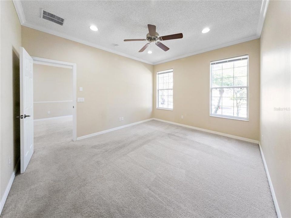 出租: $2,050 (3 贝兹, 2 浴室, 1376 平方英尺)