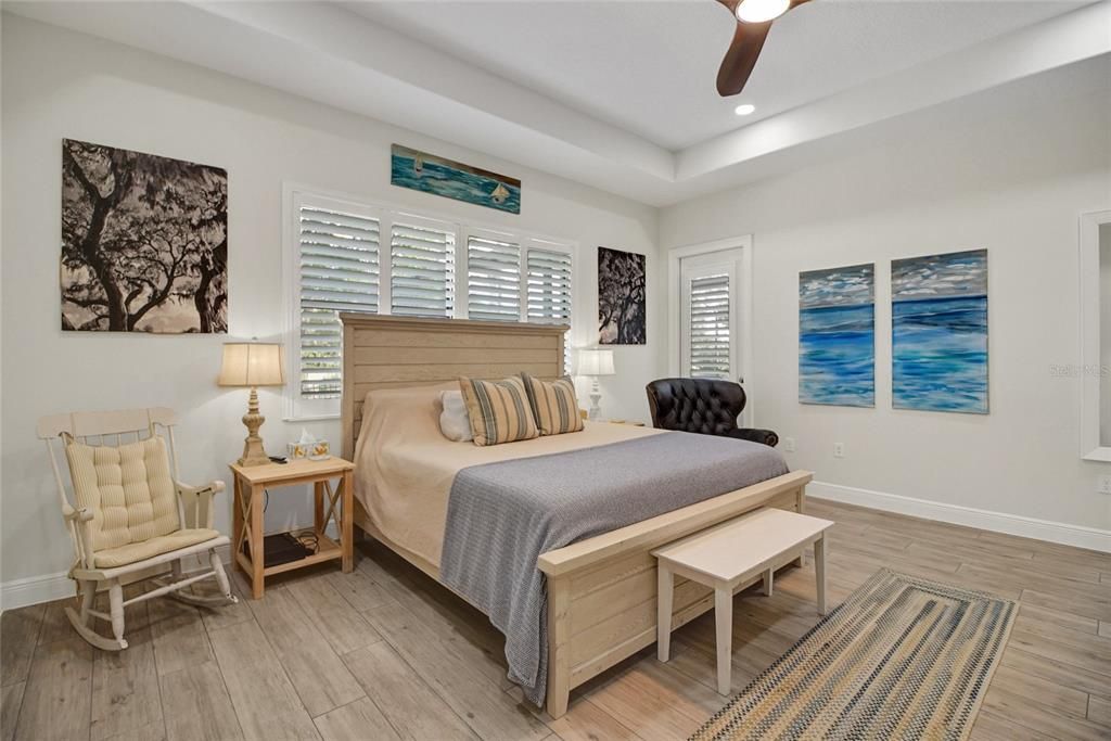 For Sale: $729,900 (4 beds, 3 baths, 2586 Square Feet)