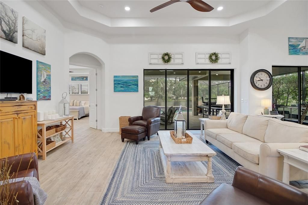 For Sale: $729,900 (4 beds, 3 baths, 2586 Square Feet)