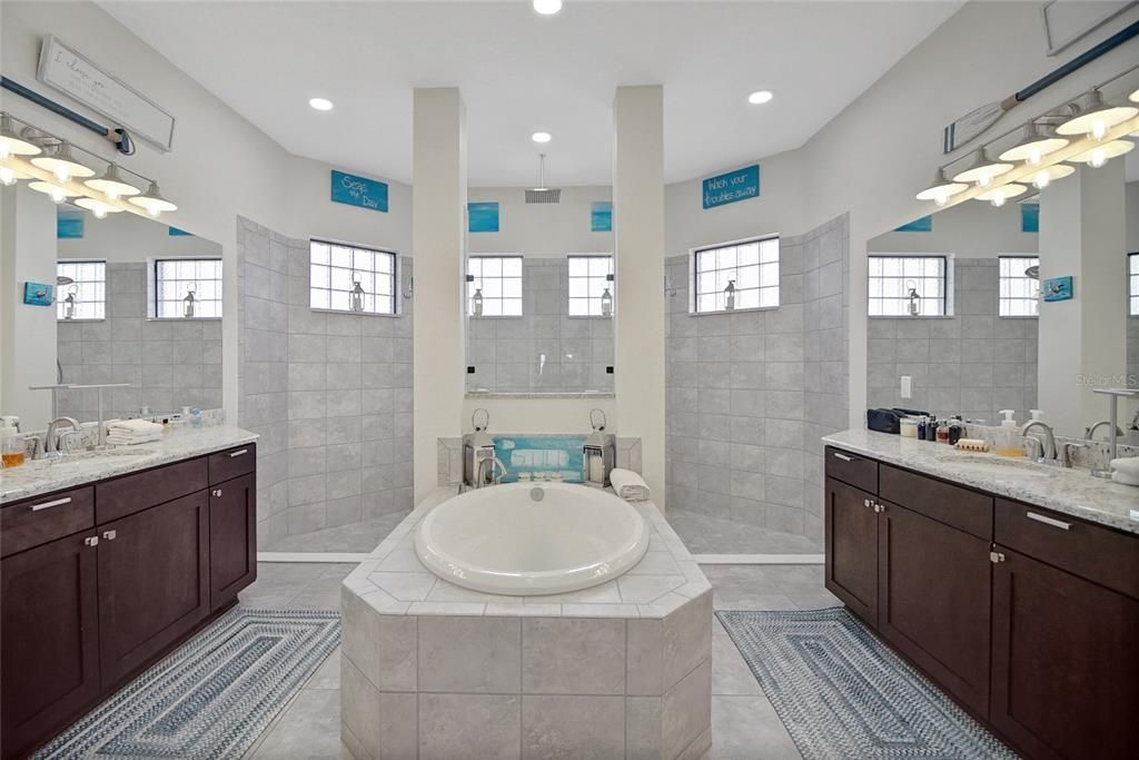 For Sale: $729,900 (4 beds, 3 baths, 2586 Square Feet)