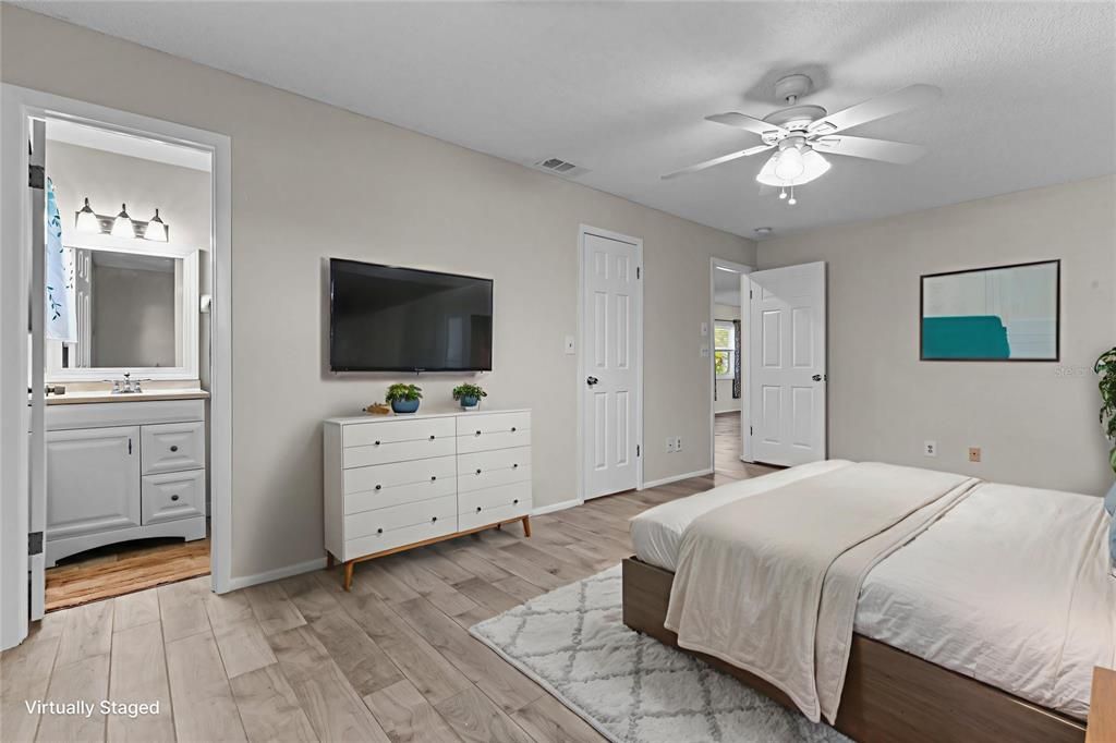 待售: $359,000 (3 贝兹, 2 浴室, 1717 平方英尺)