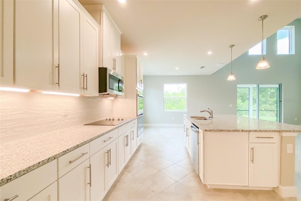 В аренду: $4,000 (4 спален, 3 ванн, 3109 Квадратных фут)