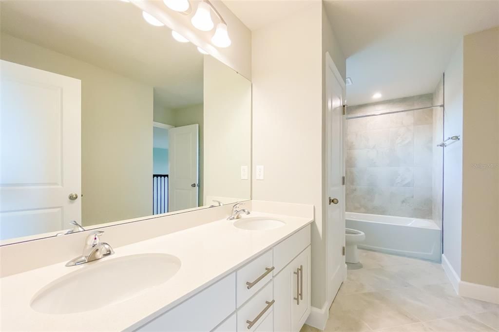 В аренду: $4,000 (4 спален, 3 ванн, 3109 Квадратных фут)