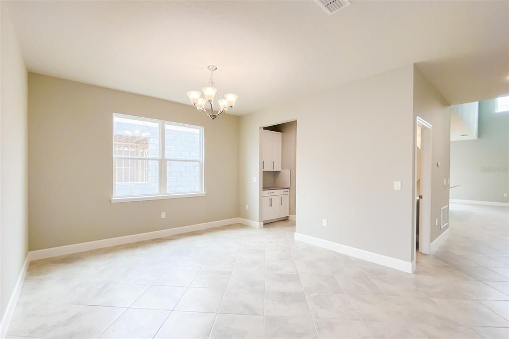 В аренду: $4,000 (4 спален, 3 ванн, 3109 Квадратных фут)