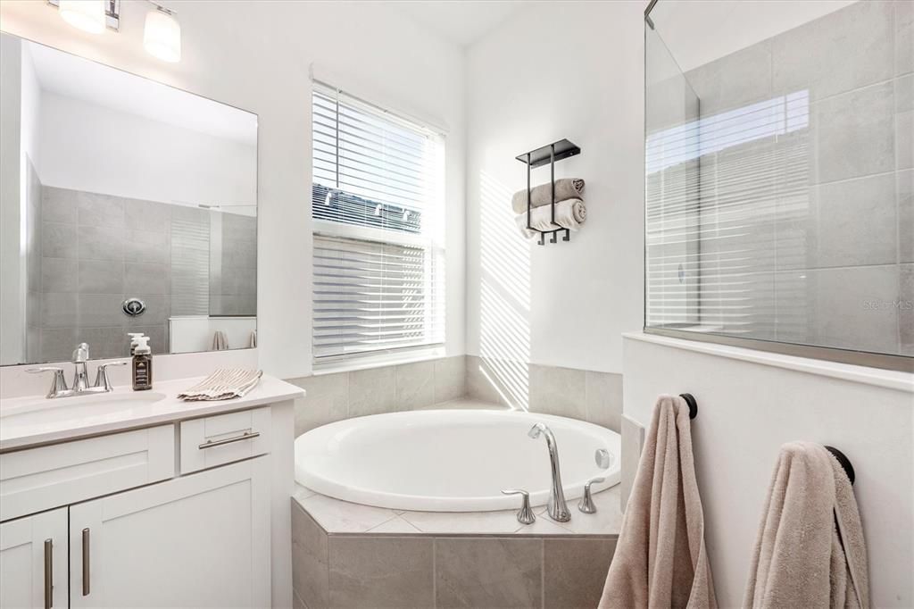 В аренду: $10,000 (3 спален, 2 ванн, 2989 Квадратных фут)