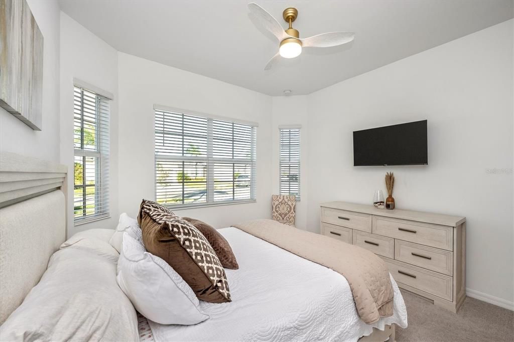 В аренду: $10,000 (3 спален, 2 ванн, 2989 Квадратных фут)