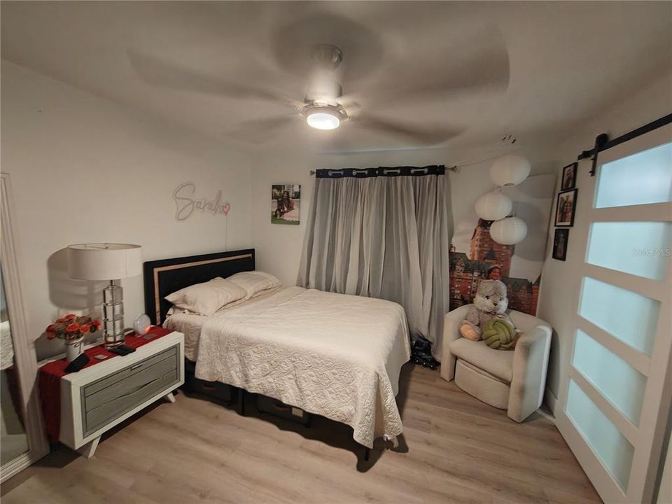 На продажу: $859,900 (3 спален, 3 ванн, 2034 Квадратных фут)