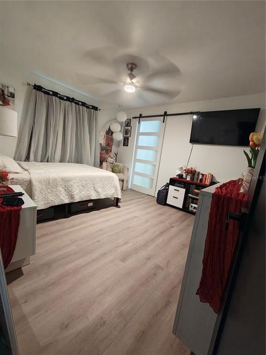 На продажу: $859,900 (3 спален, 3 ванн, 2034 Квадратных фут)