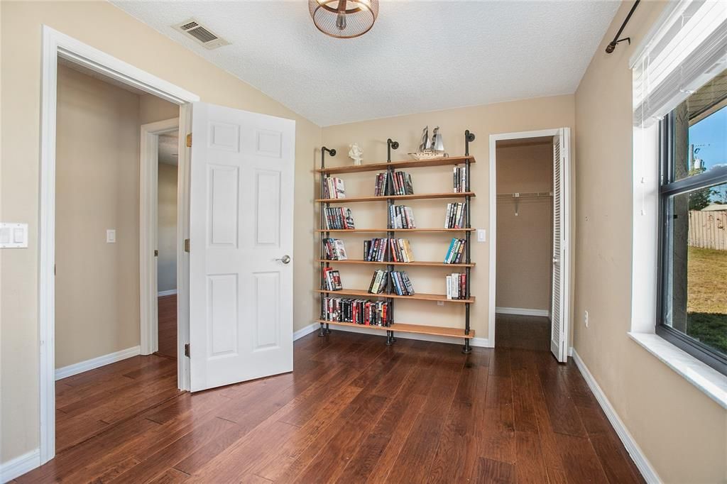 待售: $350,000 (3 贝兹, 2 浴室, 1488 平方英尺)