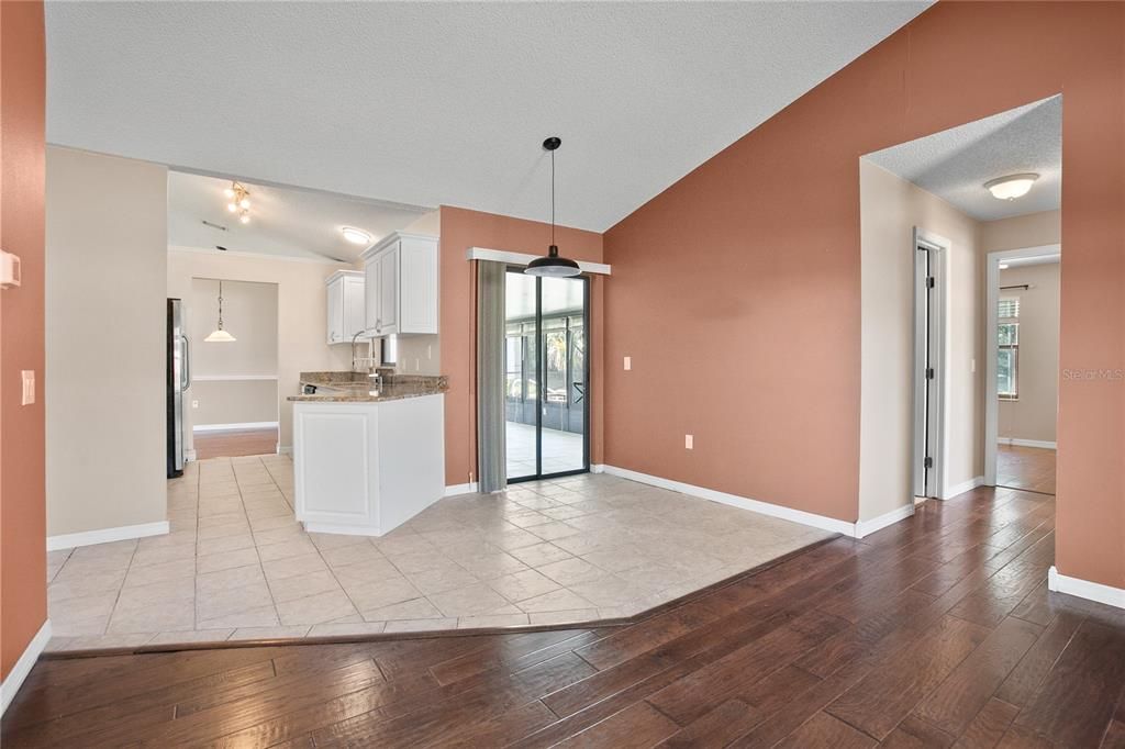 待售: $350,000 (3 贝兹, 2 浴室, 1488 平方英尺)