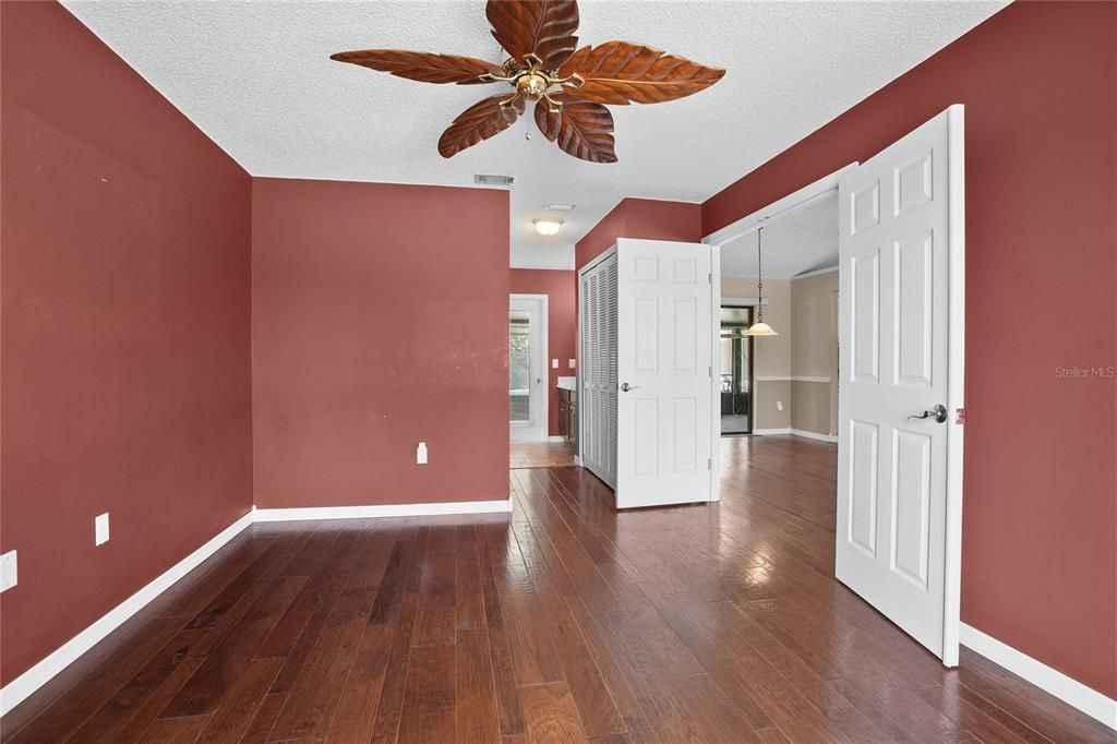 待售: $350,000 (3 贝兹, 2 浴室, 1488 平方英尺)