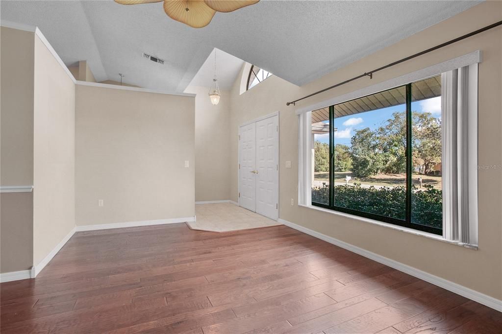 待售: $350,000 (3 贝兹, 2 浴室, 1488 平方英尺)