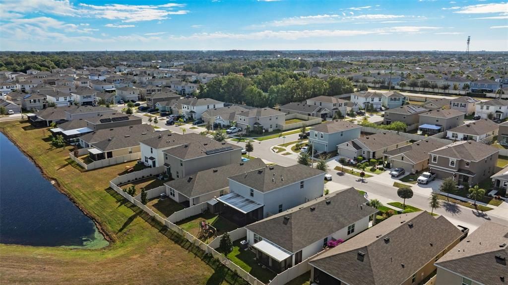 En Renta: $2,850 (4 camas, 3 baños, 2328 Pies cuadrados)