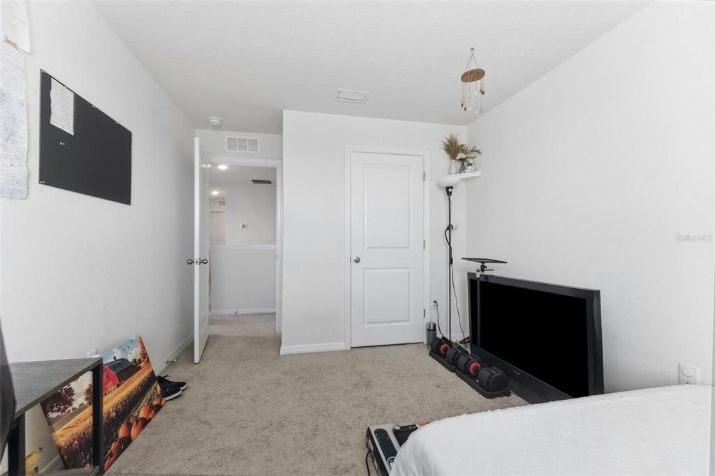 En Renta: $2,850 (4 camas, 3 baños, 2328 Pies cuadrados)