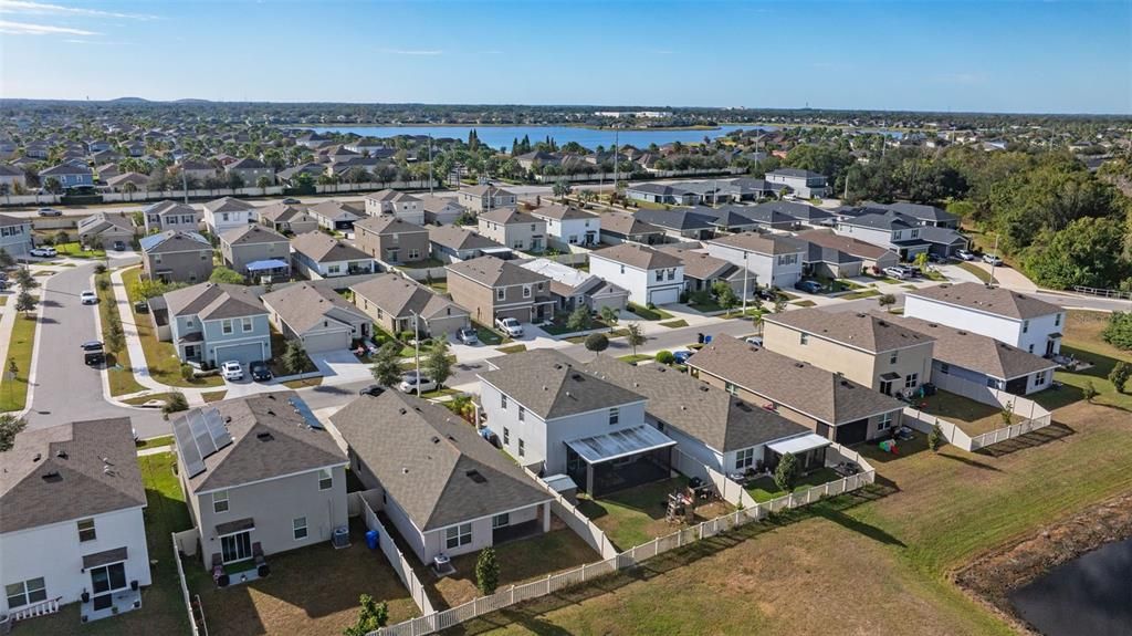 En Renta: $2,850 (4 camas, 3 baños, 2328 Pies cuadrados)