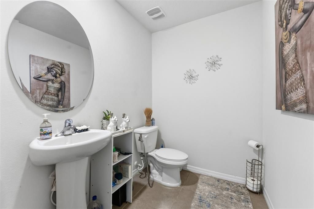 En Renta: $2,850 (4 camas, 3 baños, 2328 Pies cuadrados)