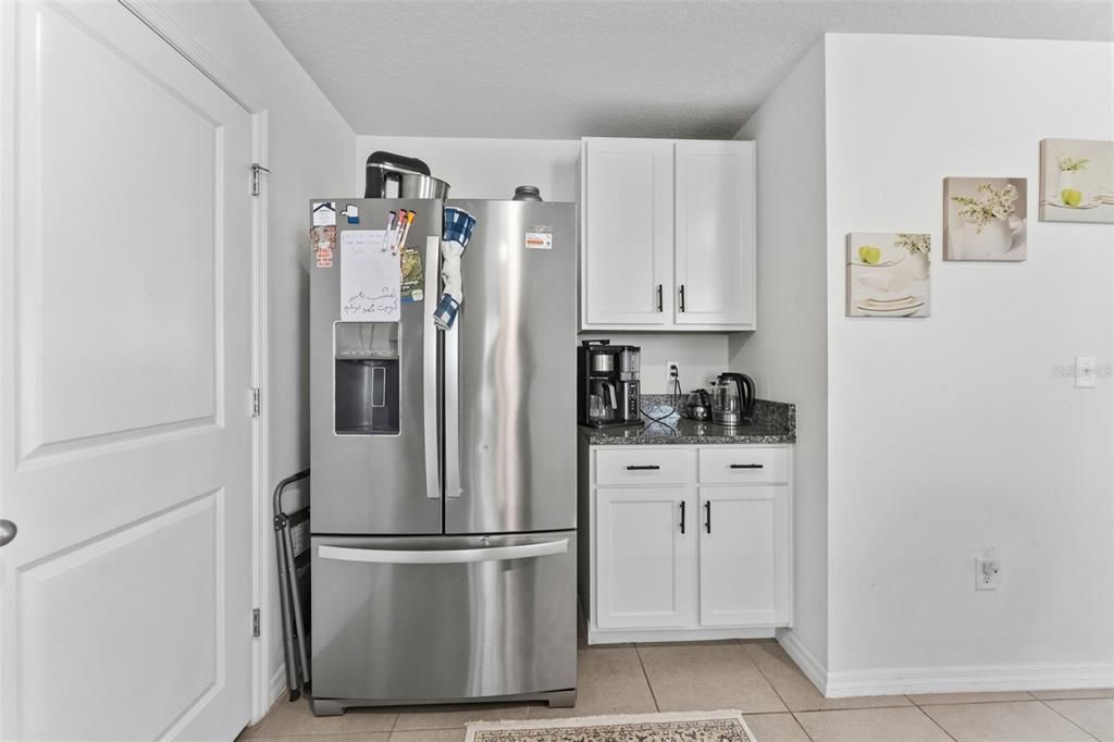 En Renta: $2,850 (4 camas, 3 baños, 2328 Pies cuadrados)