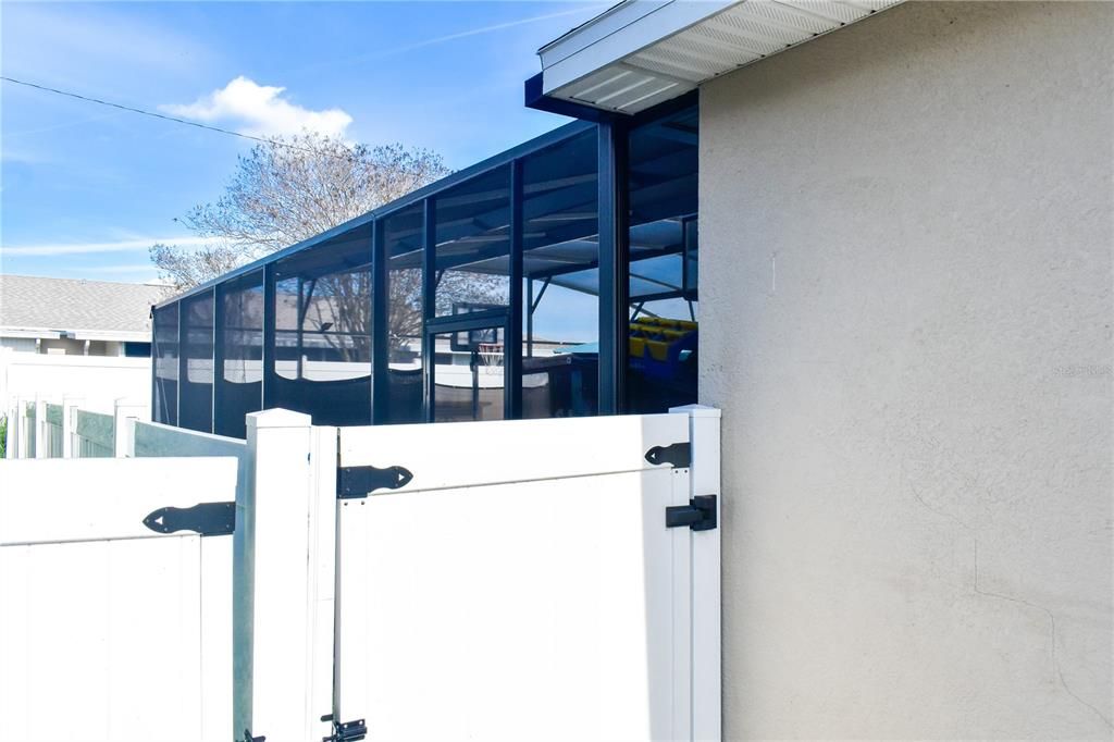 For Sale: $345,000 (3 beds, 2 baths, 1677 Square Feet)