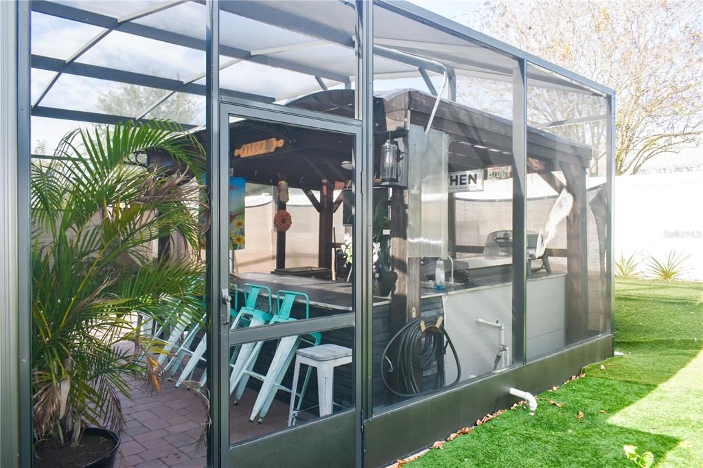 For Sale: $345,000 (3 beds, 2 baths, 1677 Square Feet)