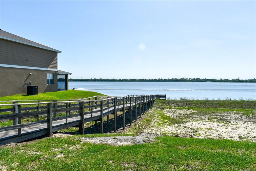 For Sale: $345,000 (3 beds, 2 baths, 1677 Square Feet)