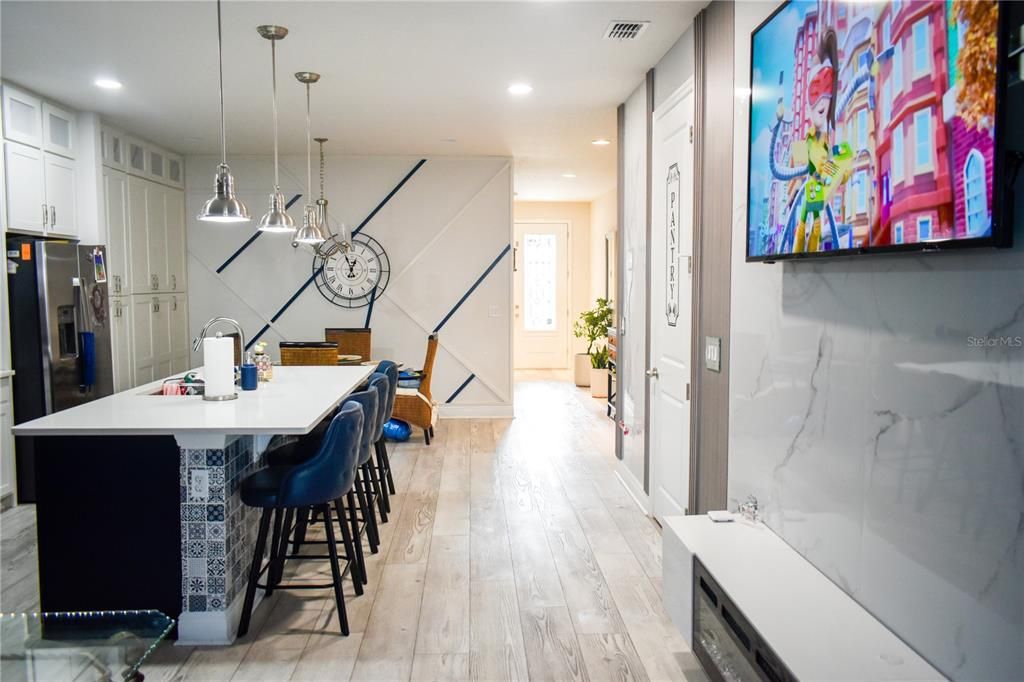 For Sale: $345,000 (3 beds, 2 baths, 1677 Square Feet)