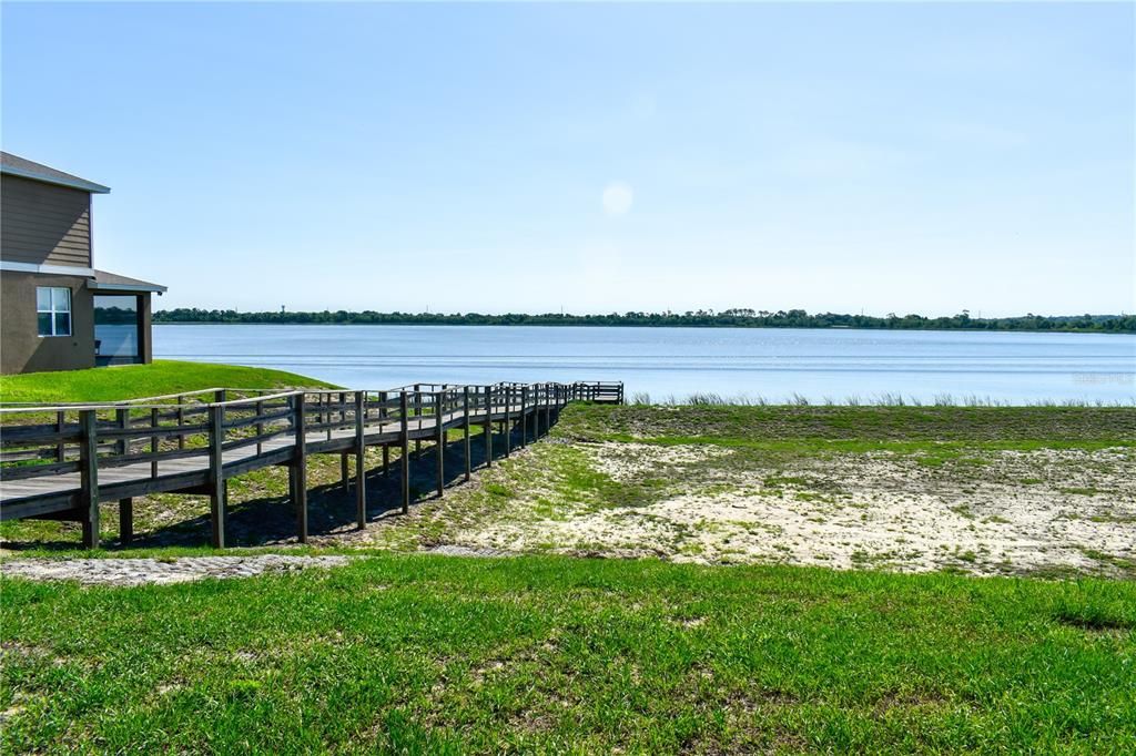 For Sale: $345,000 (3 beds, 2 baths, 1677 Square Feet)